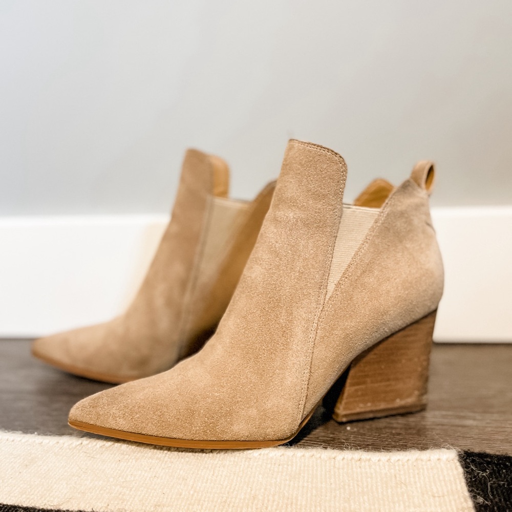KENDALL & KYLIE SHOES